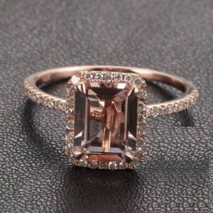 1.5 carat peach morganite rose gold ring